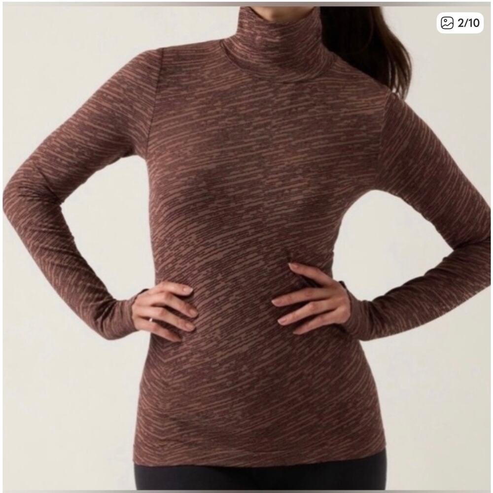 Athleta Flurry Seamless Long Sleeve‎ Pullover Turtleneck Top Rust Brown SZ Small